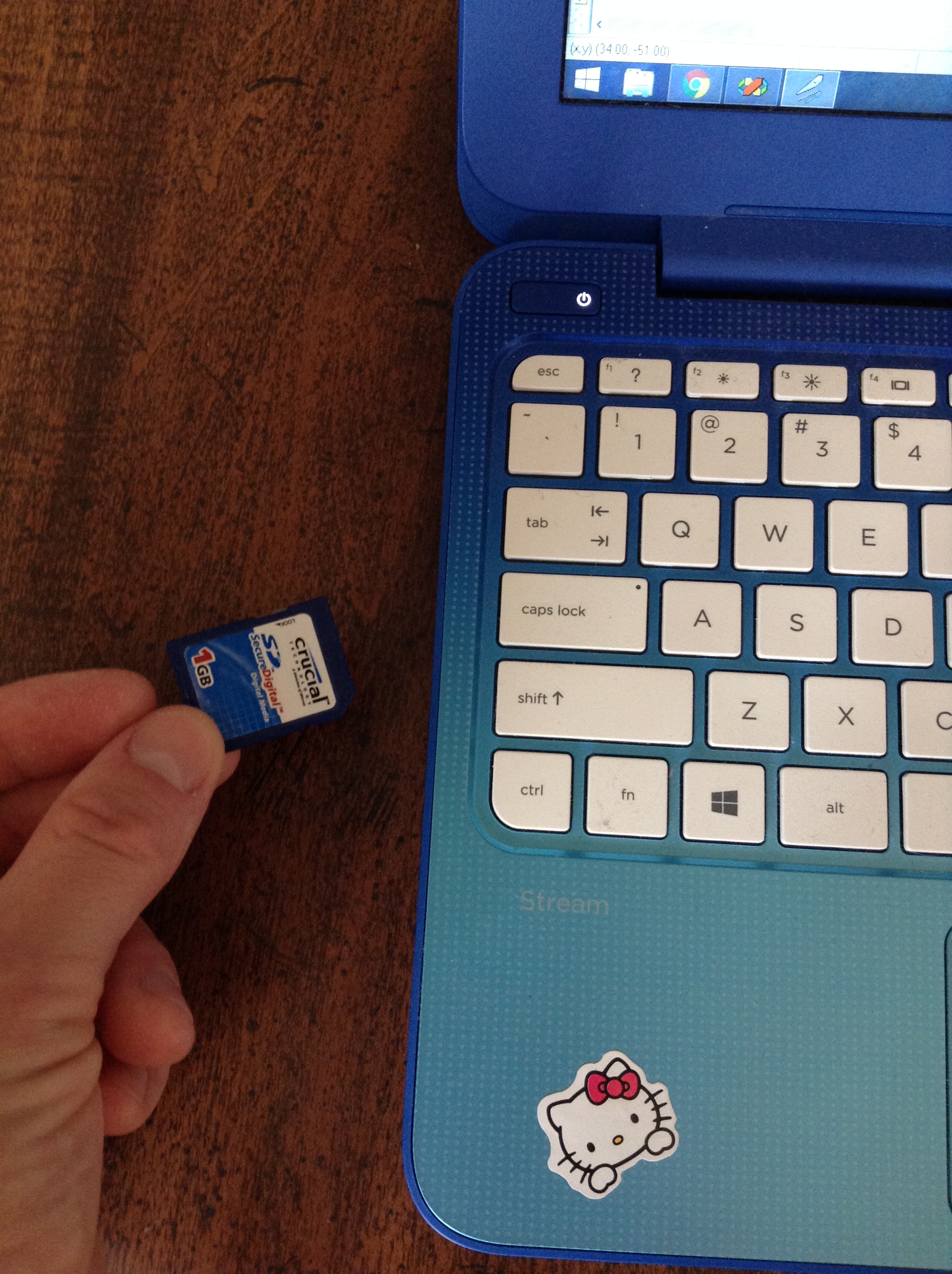 Insert a prepared SD card into the computer.